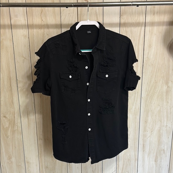 Black Casual Button Down Shirt - Picture 5 of 5